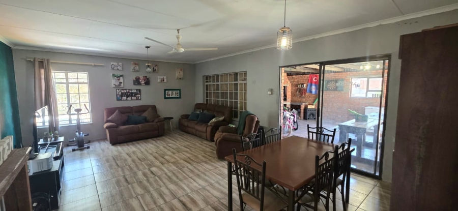 3 Bedroom Property for Sale in Naudeville Free State